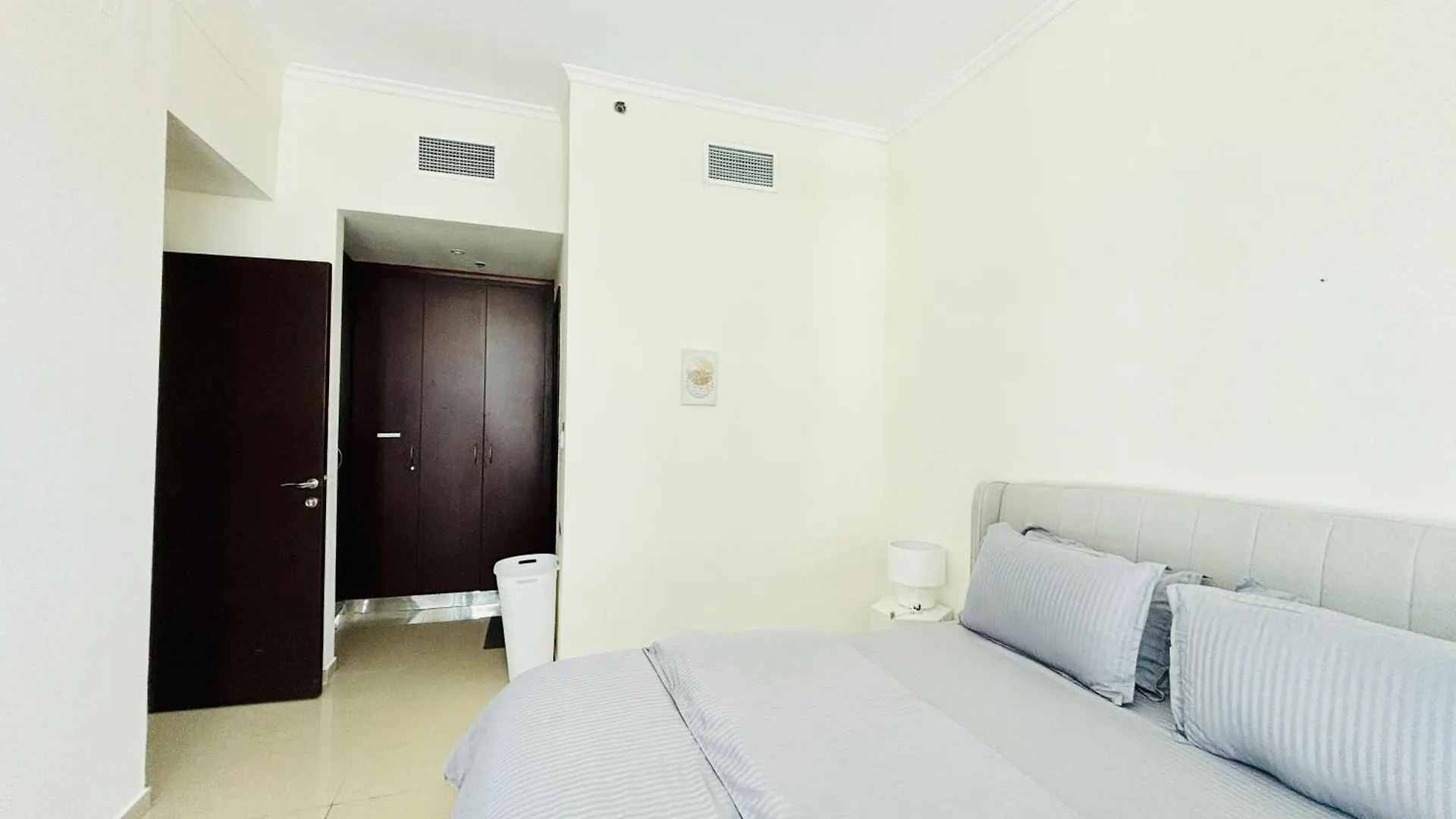 Luxury One Bedroom Apartment In Dubai Marina