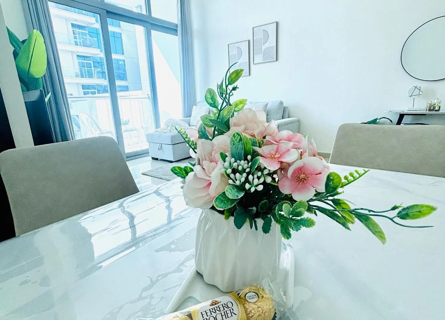 Luxury One Bedroom Apartment In Dubai Marina United Arab Emirates