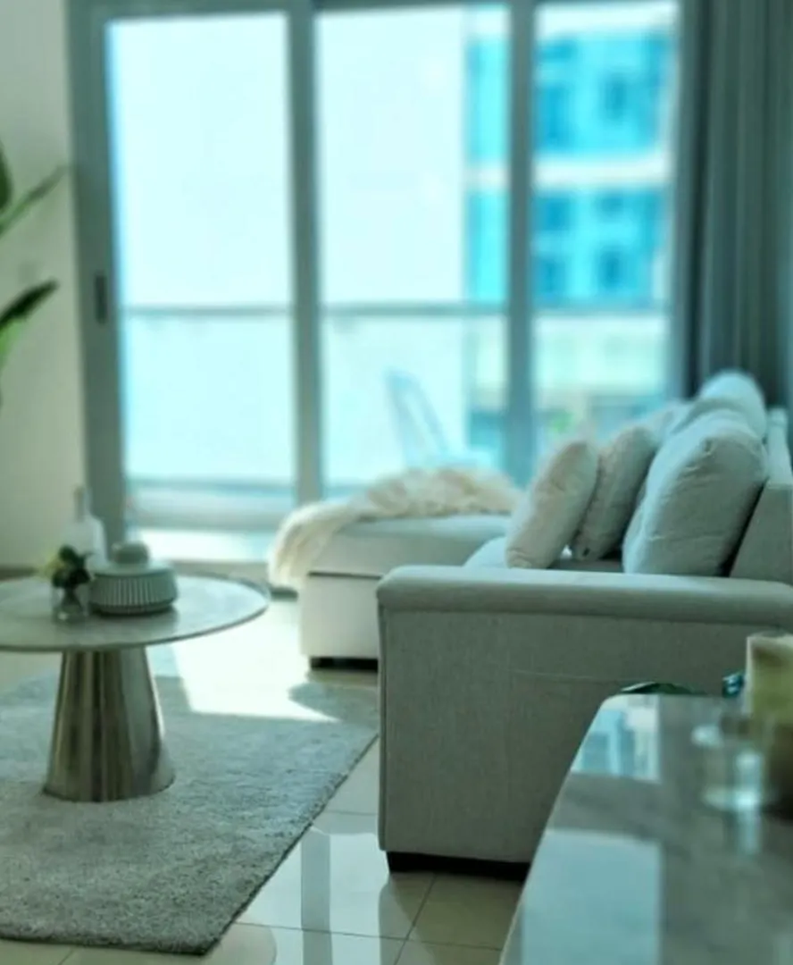 Luxury One Bedroom Apartment In Dubai Marina