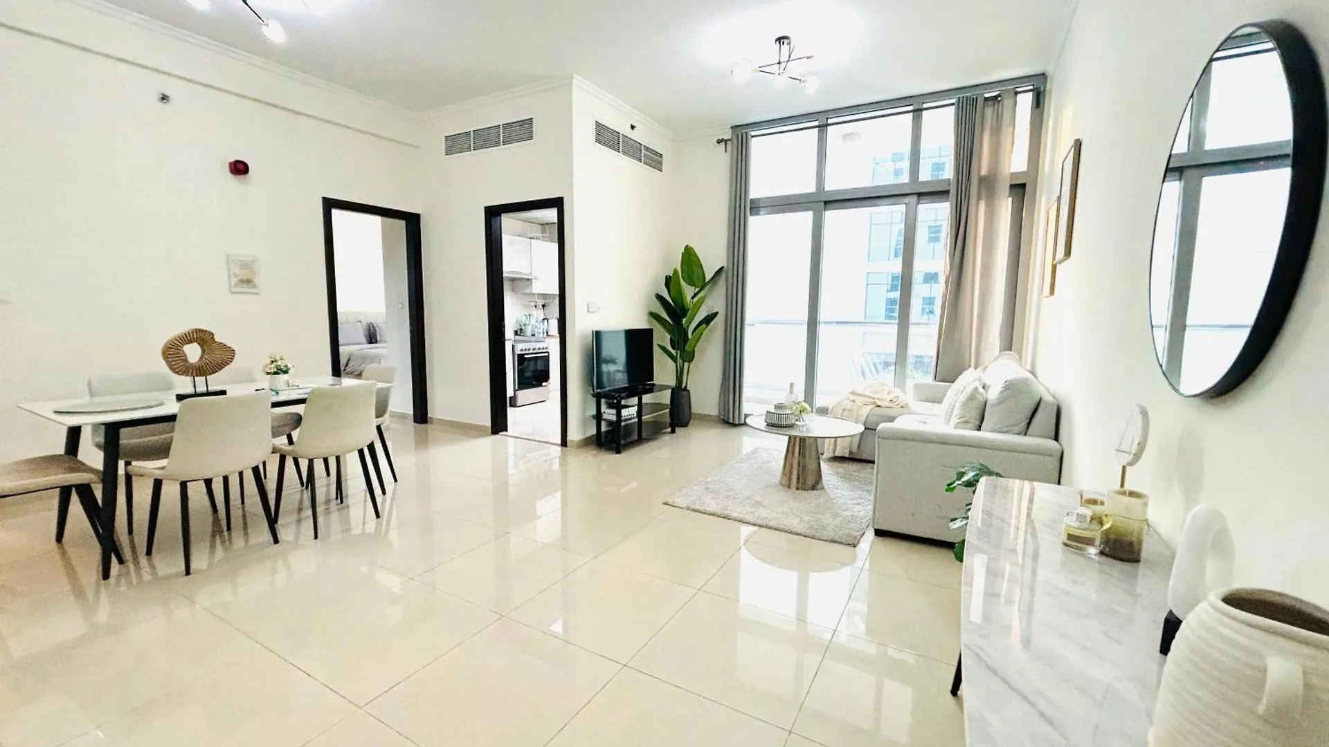 Luxury One Bedroom Apartment In Dubai Marina 0*,