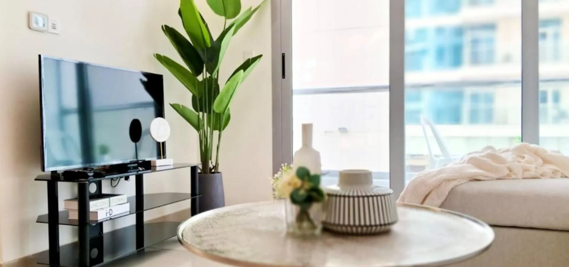 Luxury One Bedroom Apartment In Dubai Marina United Arab Emirates